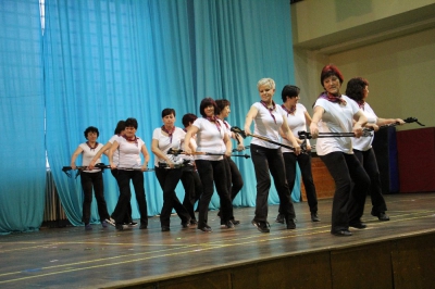 Sokol Lišov - Holduj tanci, pohybu